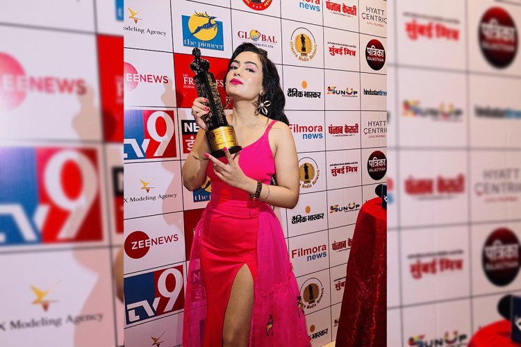 Actress Raviraa Bhardwaj awarded as 'The Best Actress of the Year' by 'Dada Saheb Phalke Awards'