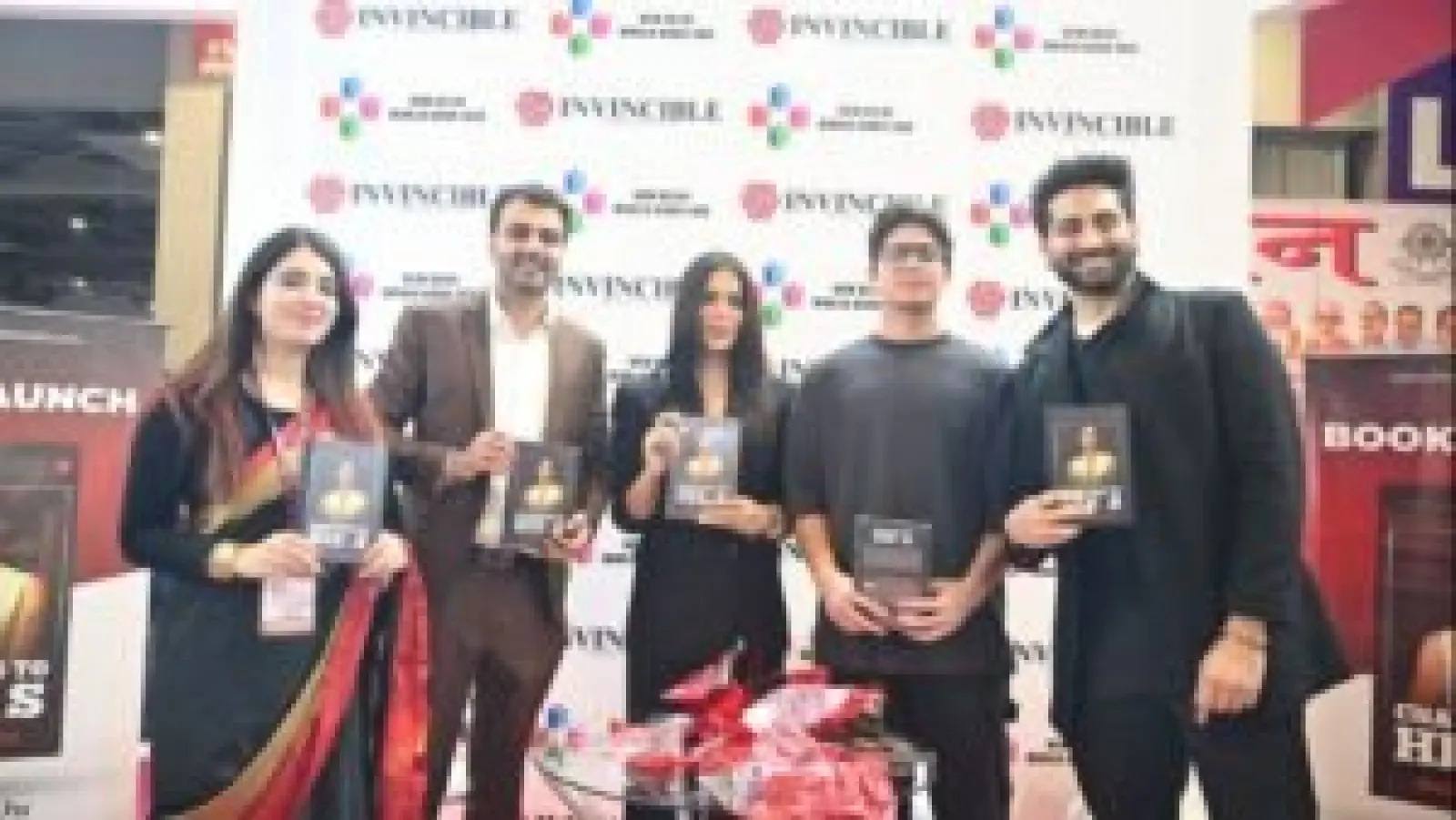 Fashion Revolutionary Bhavana Singh Empowers Readers with Debut Book 'Chappals to Heels' at World Book Fair 2024