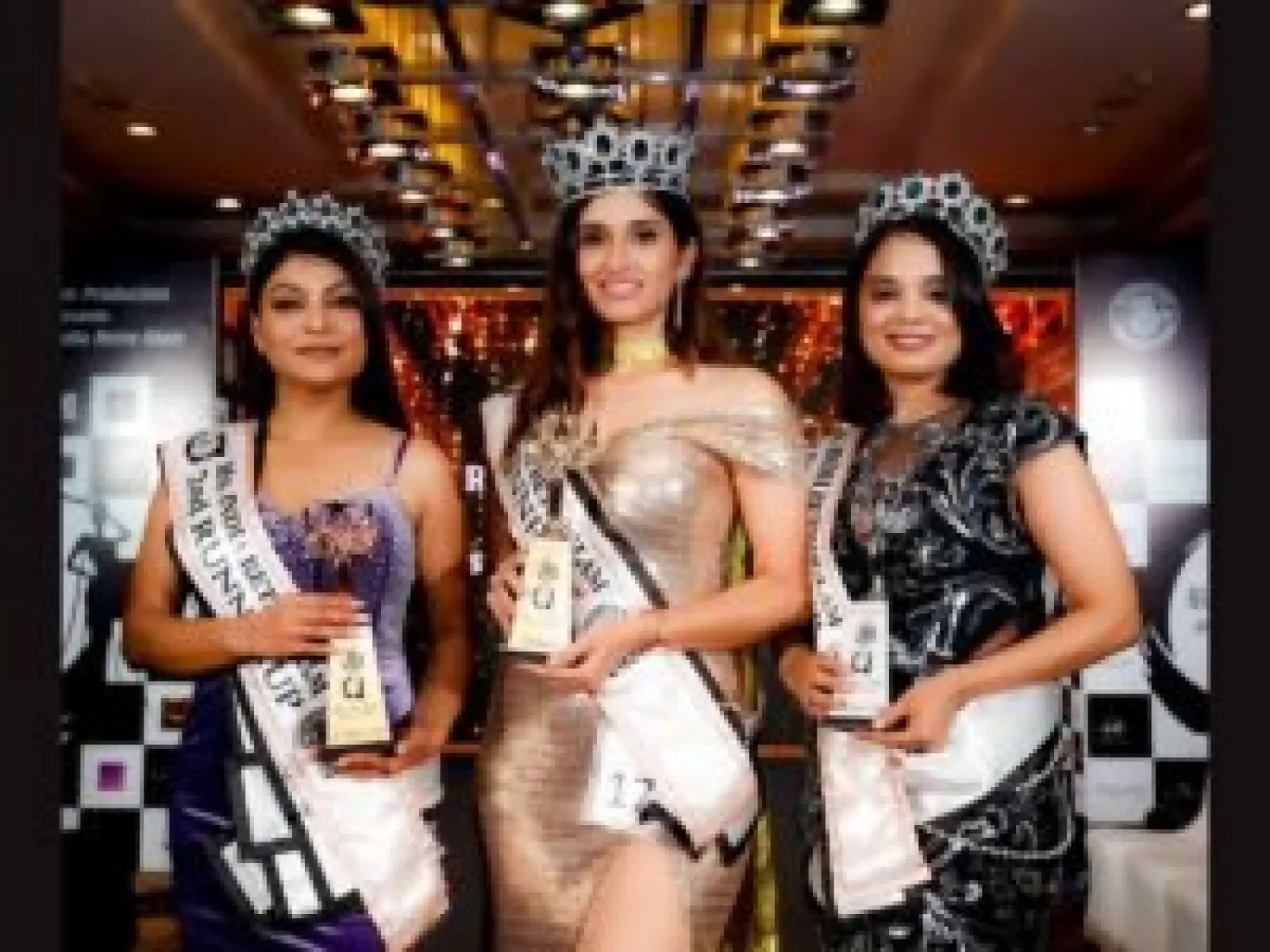 Rajashree Deshpande Shines as First Runner-Up in Retro Glam Miss and Mrs. India 2024