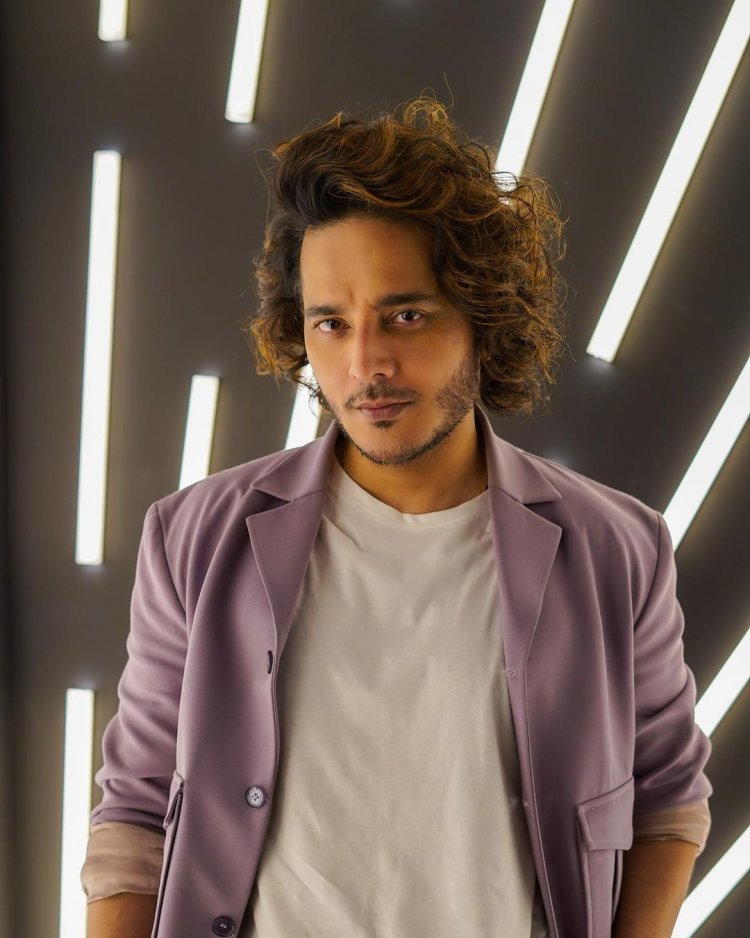 Tanishk Bagchi's new love ballad 'Bana Sharabi' from Govinda Naam Mera will make you fall in love