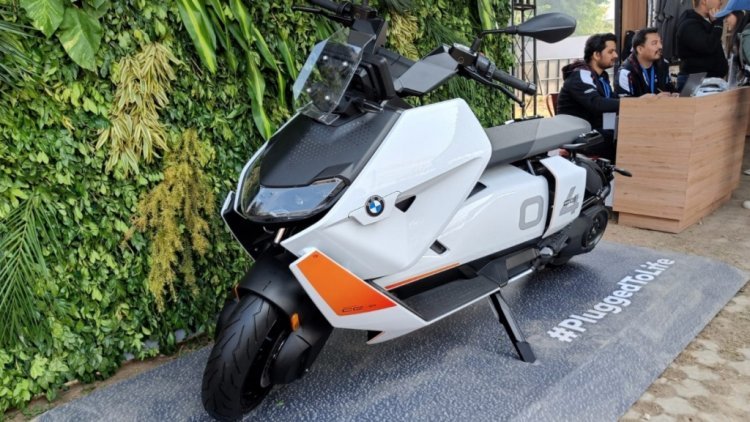 Most expensive electric scooter will be launched in India; BMW CE-04 will cost around Rs 20 lakh