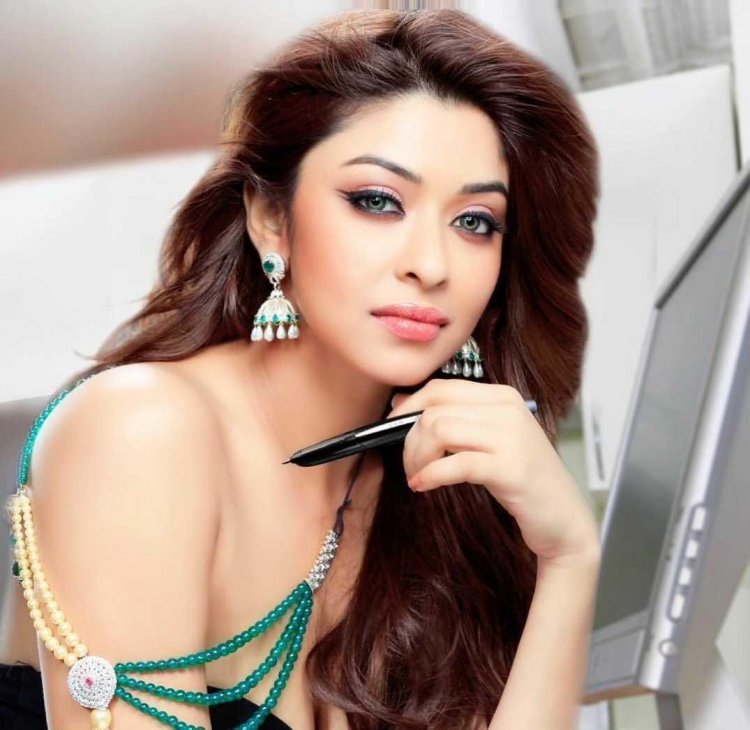 Bollywood Actress Payal Ghosh is now a renounced Brand Ambassador of a Premium water Brand