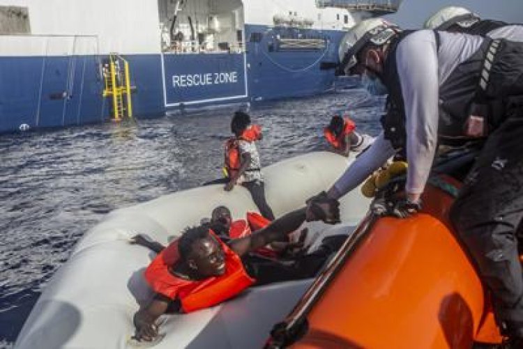 50 migrants died in accidents in two countries: Boat capsized in Libya, 11 killed