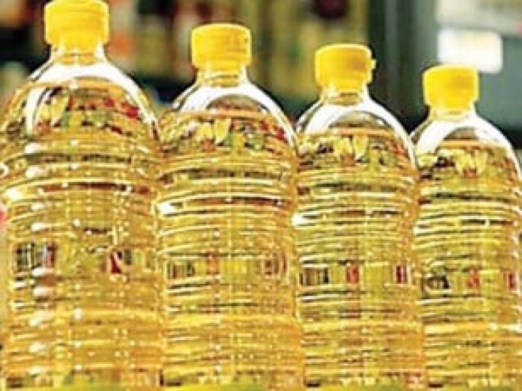 Groundnut oil, cotton became cheaper by 24% in the world, but became more expensive by 13% in India