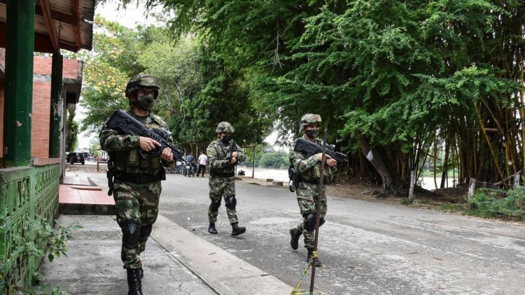 Colombia: Crime gangs clash with army in Colombia, at least 20 people killed in clash