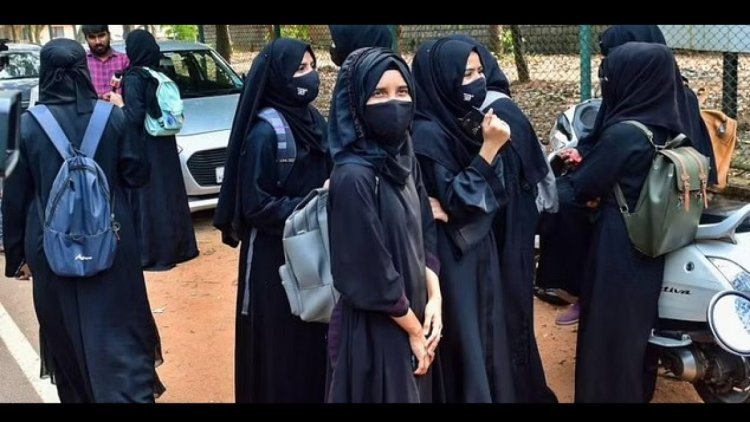 IT professional enters women's toilet of mall wearing burqa in Kerala, arrested for making video