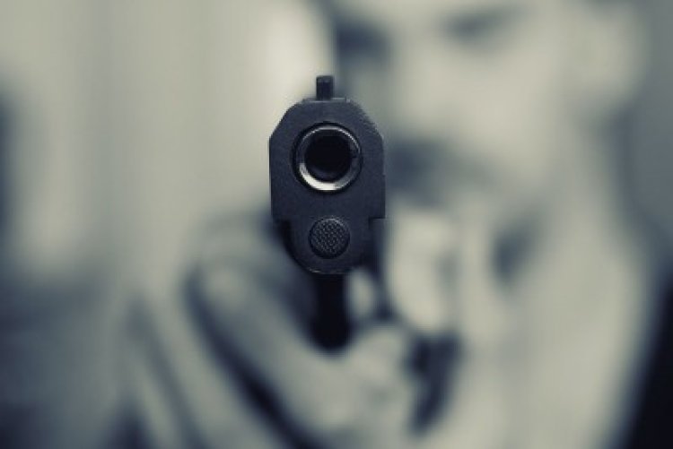 Hyderabad: Sensation due to the murder of the hotel manager, the miscreants killed him by firing furiously.