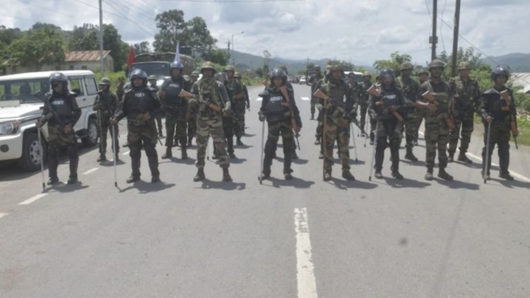 Manipur: Firing between security forces and armed people in Tengnoupal district, firing started at 6 in the morning