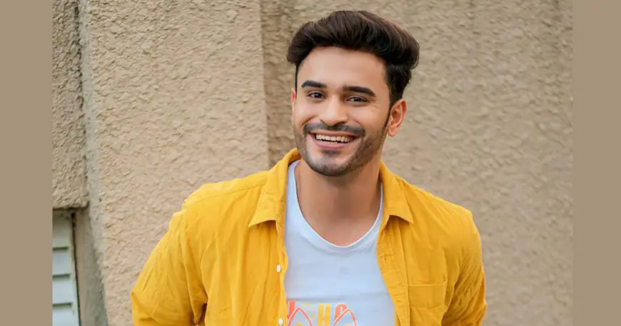 Actor Ayush Khatri Emphasizes the Significance of Good Looks in the Entertainment Industry