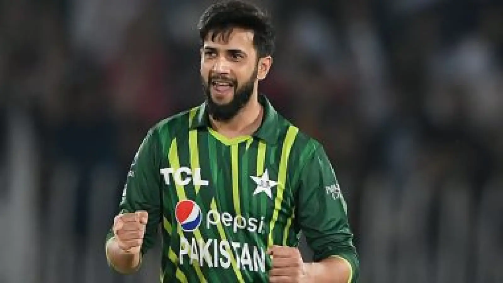 Imad Wasim left Pakistan team to play T10 league, retired from international cricket