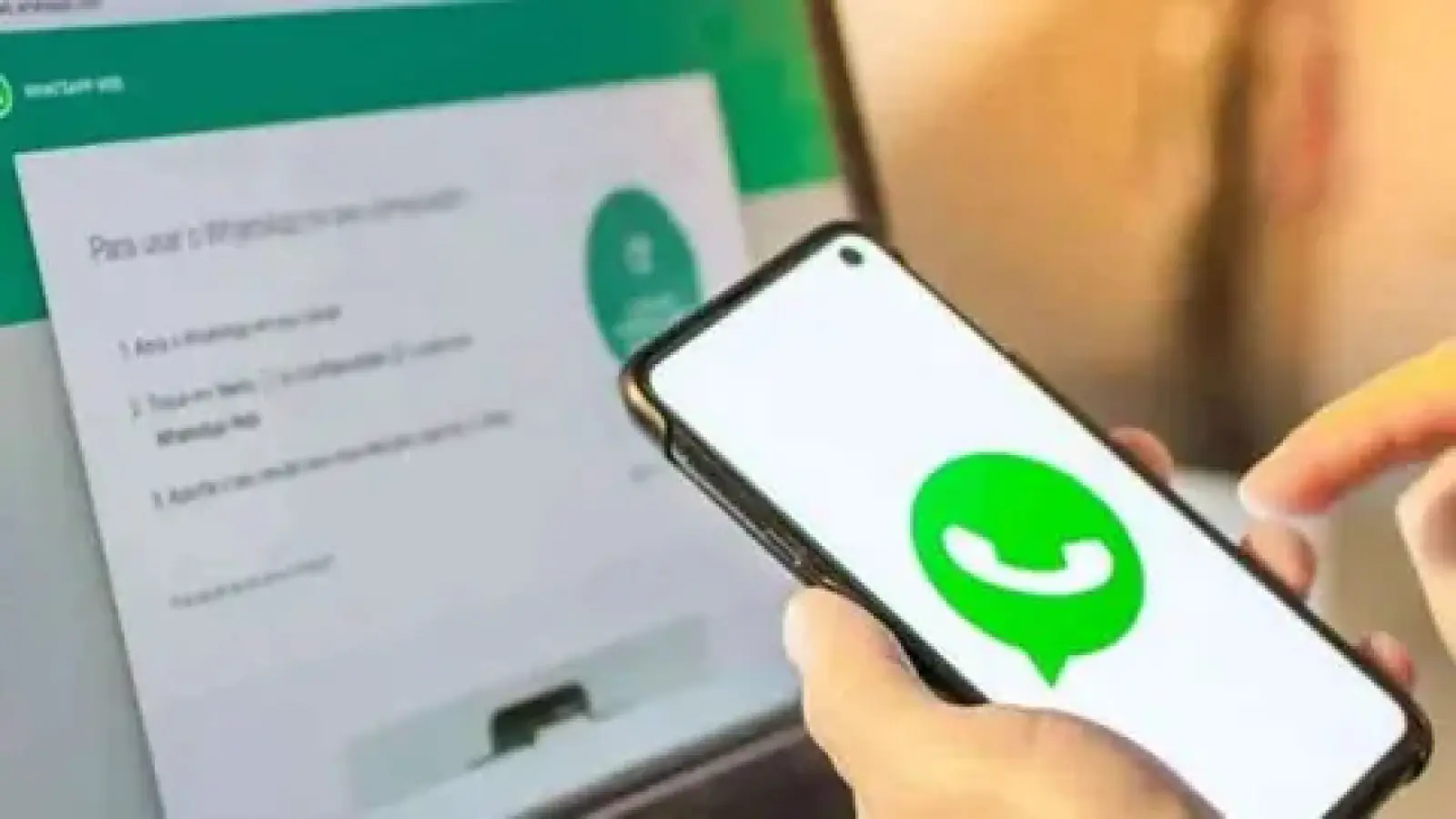 Privacy feature is back on WhatsApp desktop, now send private photos and videos with security like this