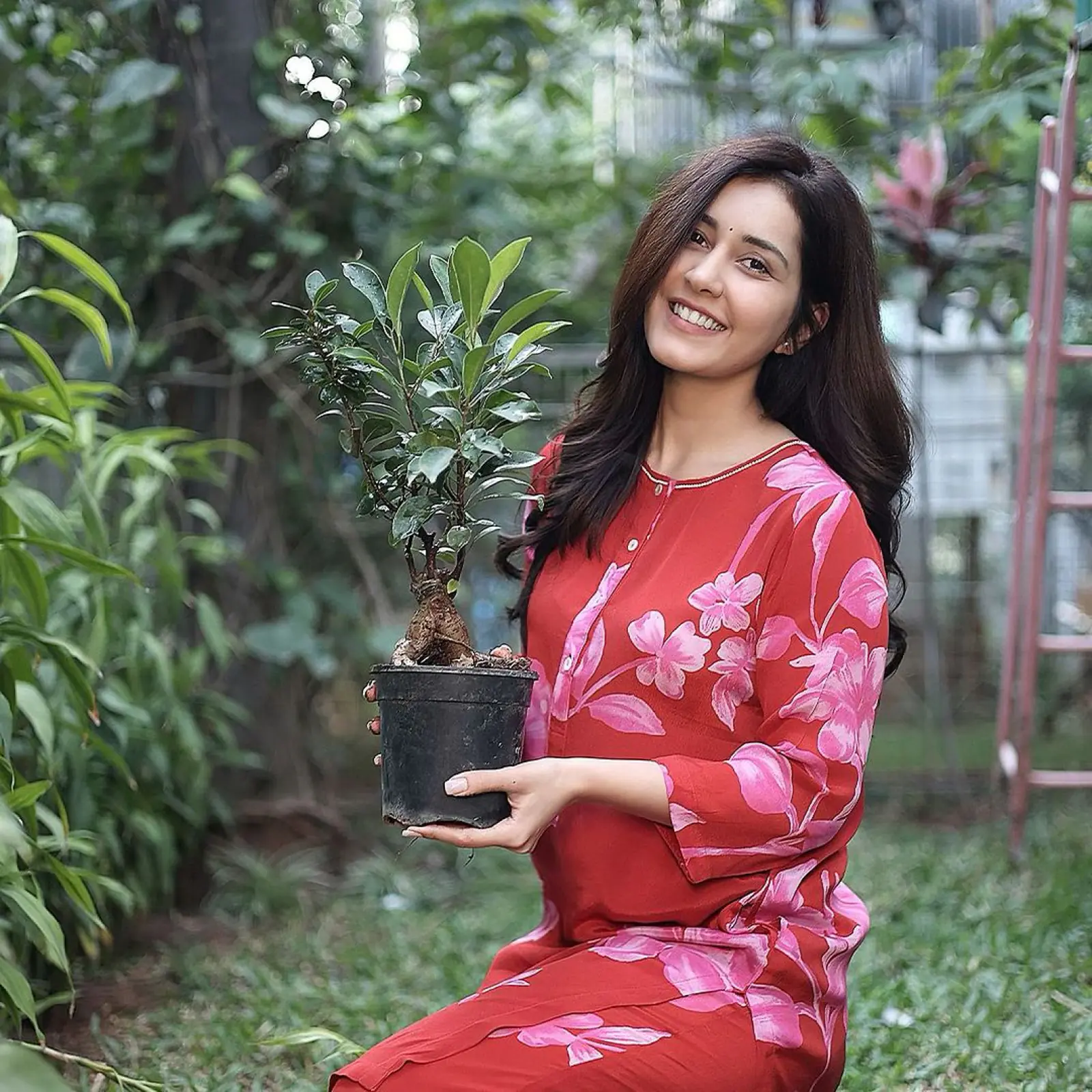 Championing Eco-Friendly Celebrations: Raashii Khanna's Annual Birthday Tree Planting Ritual