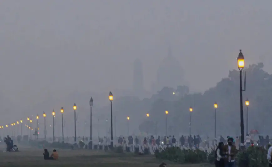 Difficult to breathe in many cities including Delhi; AQI again reaches very poor category in NCR