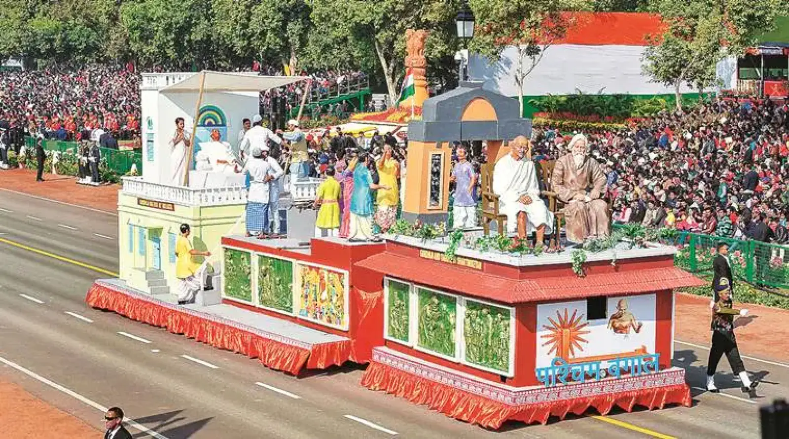 Why were the tableaux of Punjab and West Bengal removed from the Republic Day Parade? Defense Ministry replied