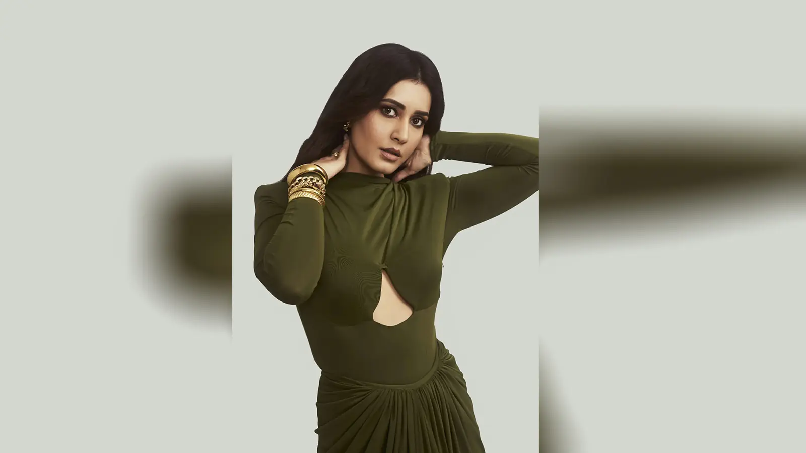 Raashii Khanna Unveils Candid Moments: From Literary Favorites to Dream Collaborations with SRK and Hrithik Roshan, All in Latest #AMA on Instagram!