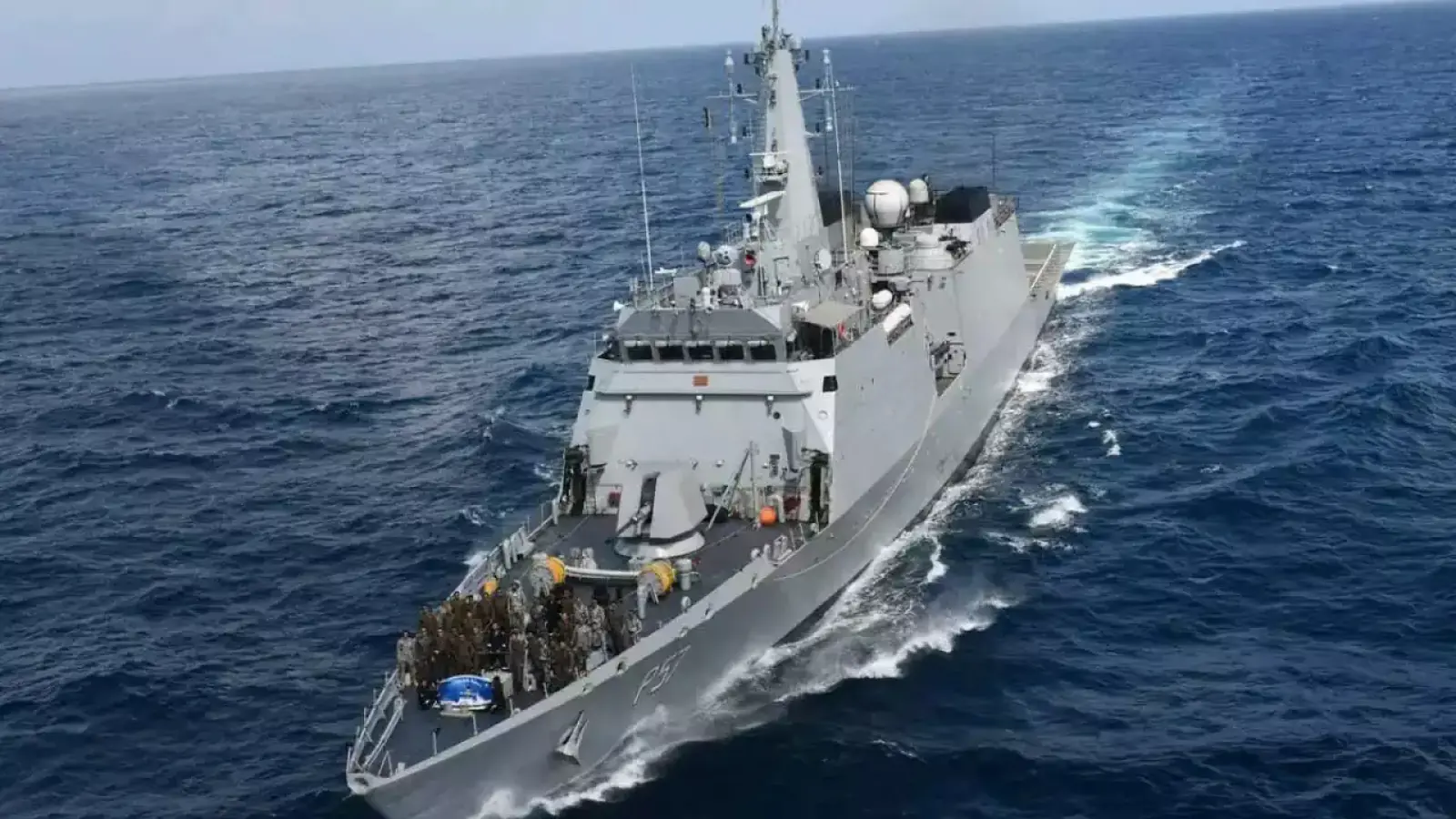 Indian warship provided help to a cargo ship in the Gulf of Aden, which caught fire after the missile attack
