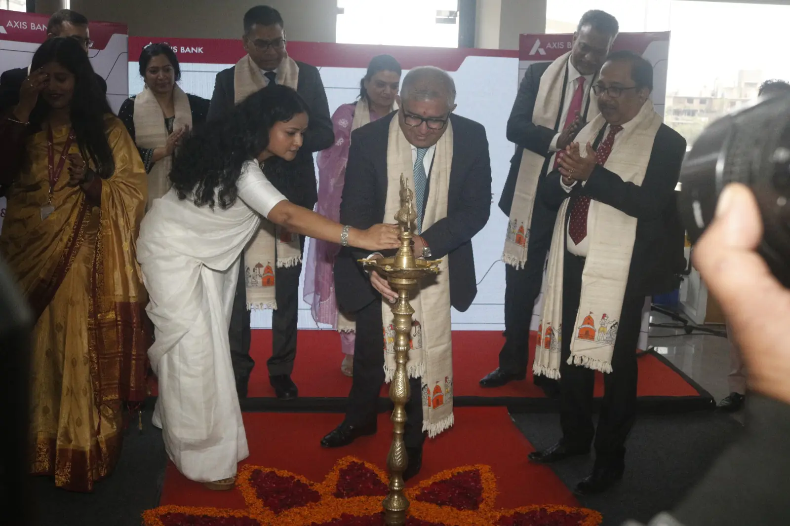 Axis Bank unveils its Regional Office in Jharkhand, enhances Banking services across Eastern India.