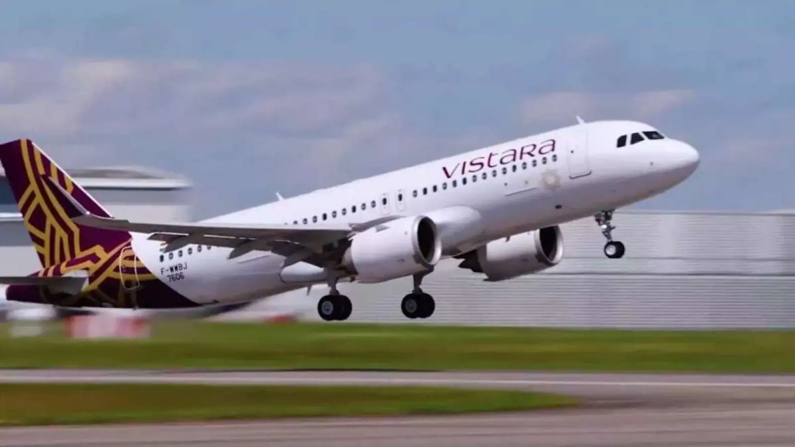 Vistara's crisis may end soon, pilots complain - falling ill due to extreme fatigue