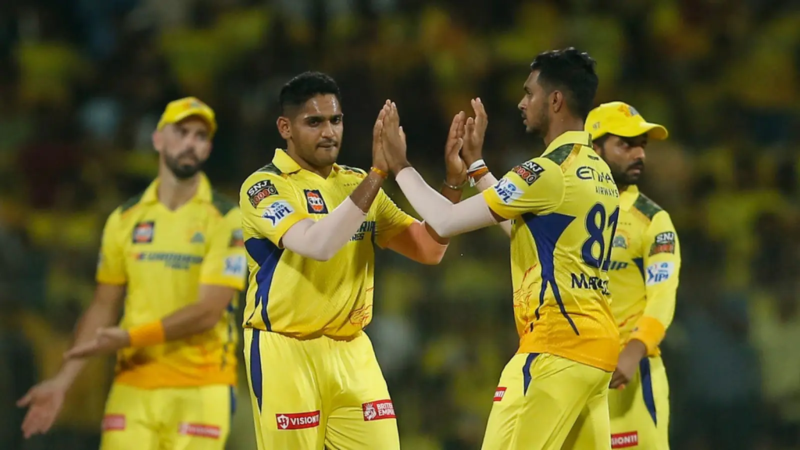 IPL 2024: Big blow to Chennai Super Kings, this dangerous bowler returned to his country before the playoffs