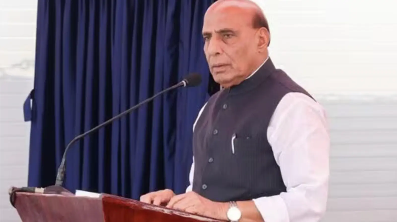 'Indian Navy did a miracle', Rajnath Singh praised the Navy for saving commercial ships from pirate attacks