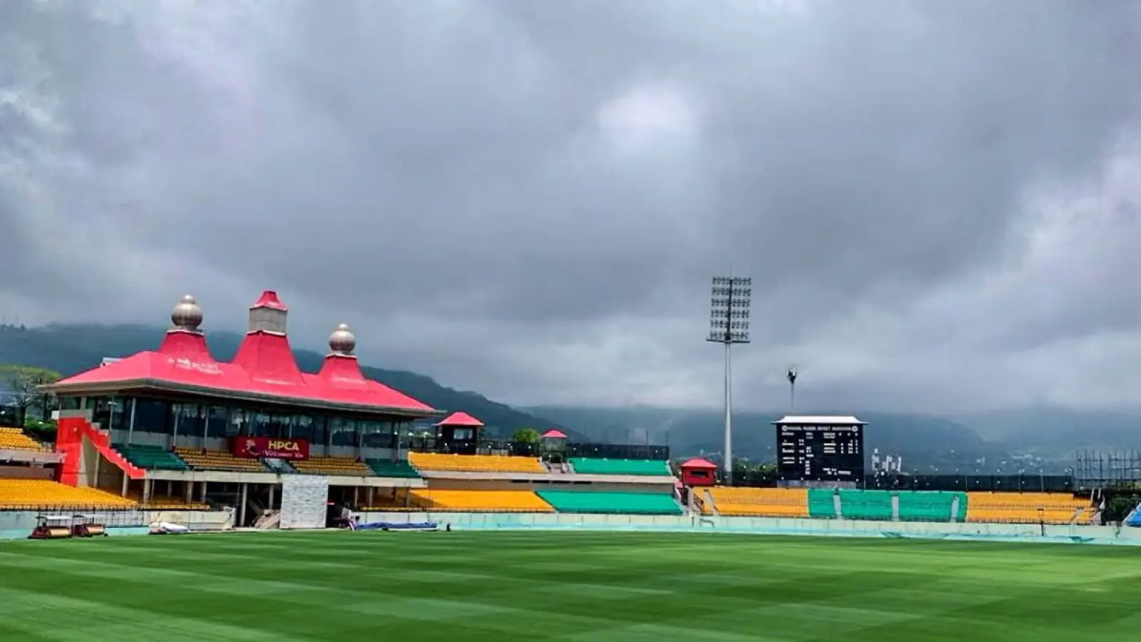 PBKS vs RCB: It will rain runs or there will be a flurry of wickets in Dharamshala today, read pitch report