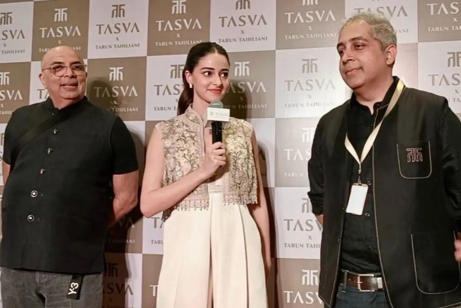 Ananya Panday Inaugurates 'Tasva' in the Presence of Tarun Tahiliani