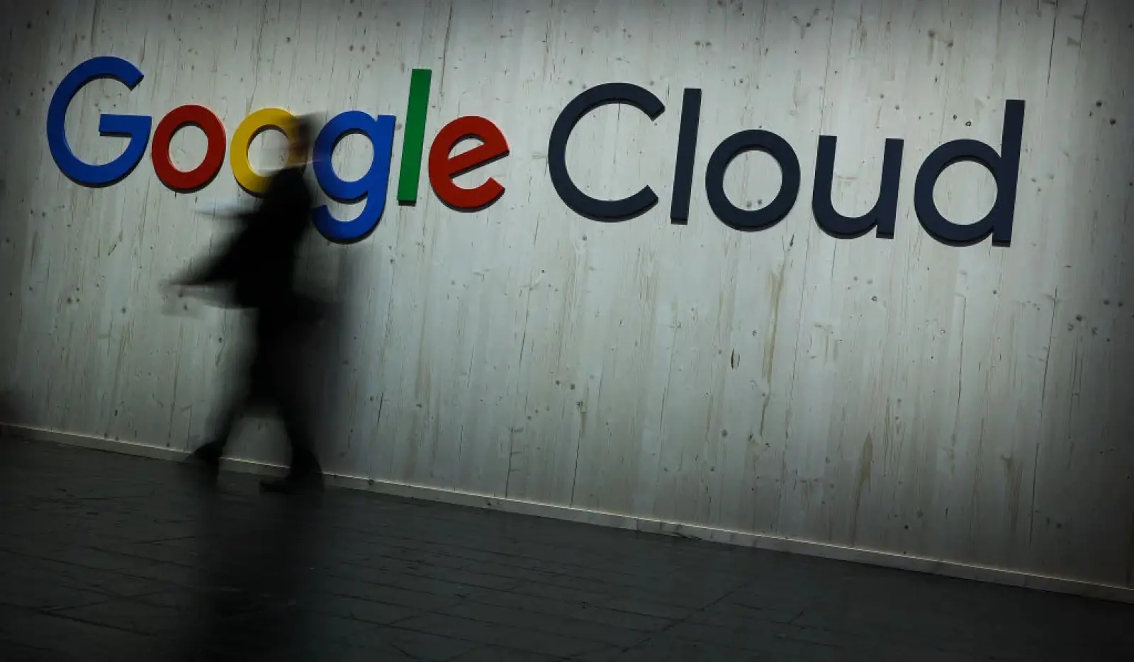 Google lays off 100 employees from its cloud unit, jobs will also go to Microsoft