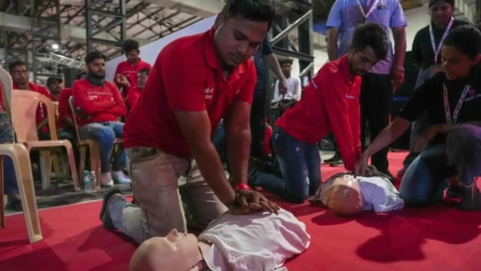 Zomato creates world record by training 4300 delivery partners about CPR and first-aid