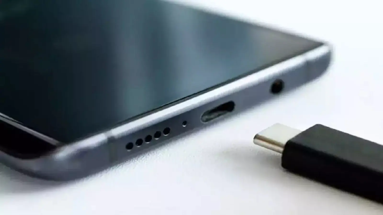 India will make USB Type C port mandatory for charging gadgets, new rules may be implemented soon