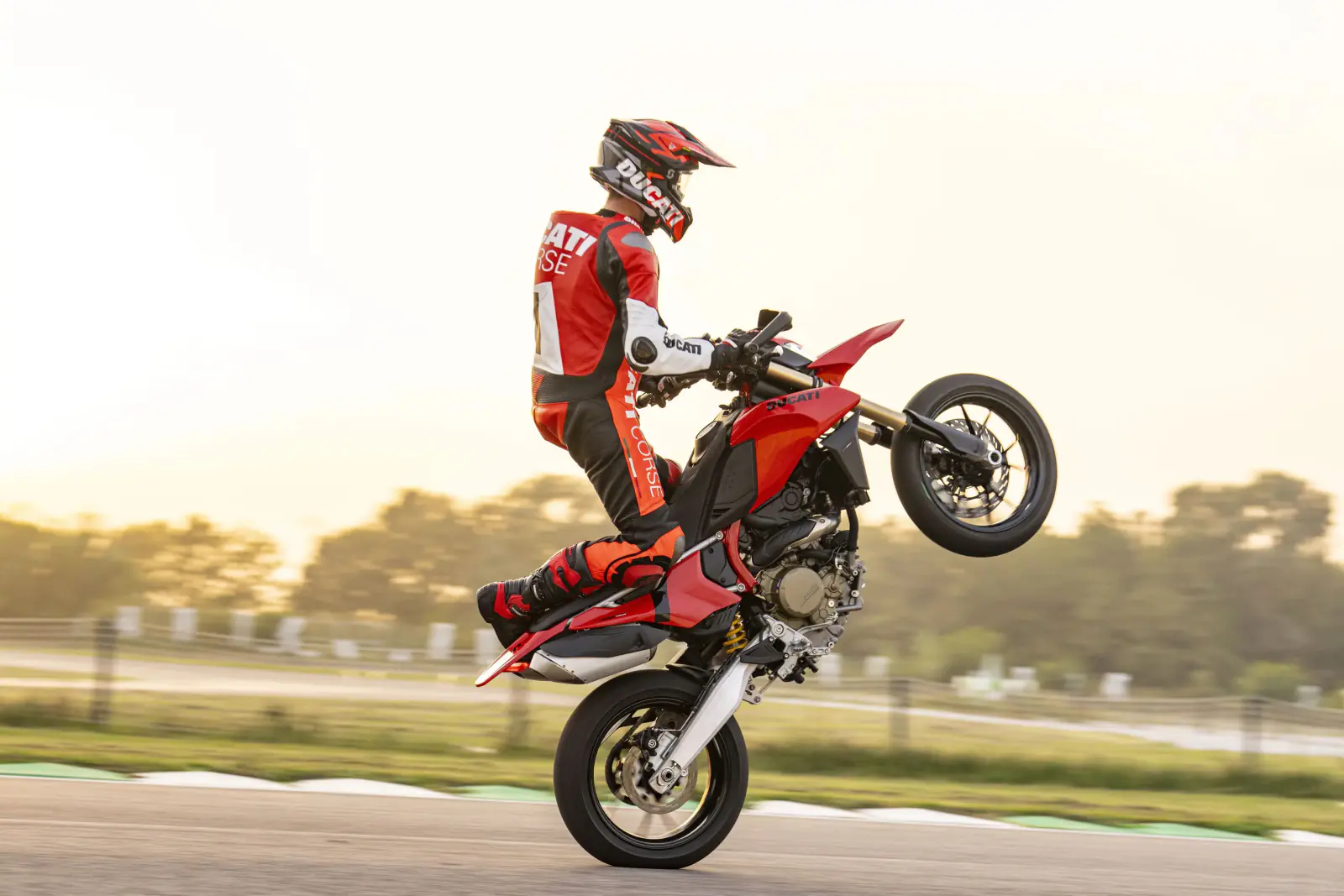 Luxury motorcycle brand Ducati launches new Hypermotard 698 Mono in India, claims most powerful engine