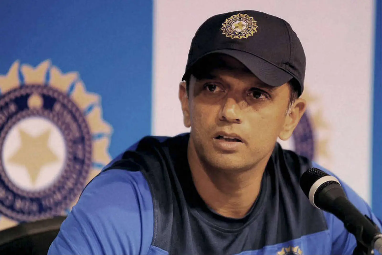 Dravid was angry with this decision of BCCI, sacrificed crores of rupees received as reward, distributed bonus among support staff