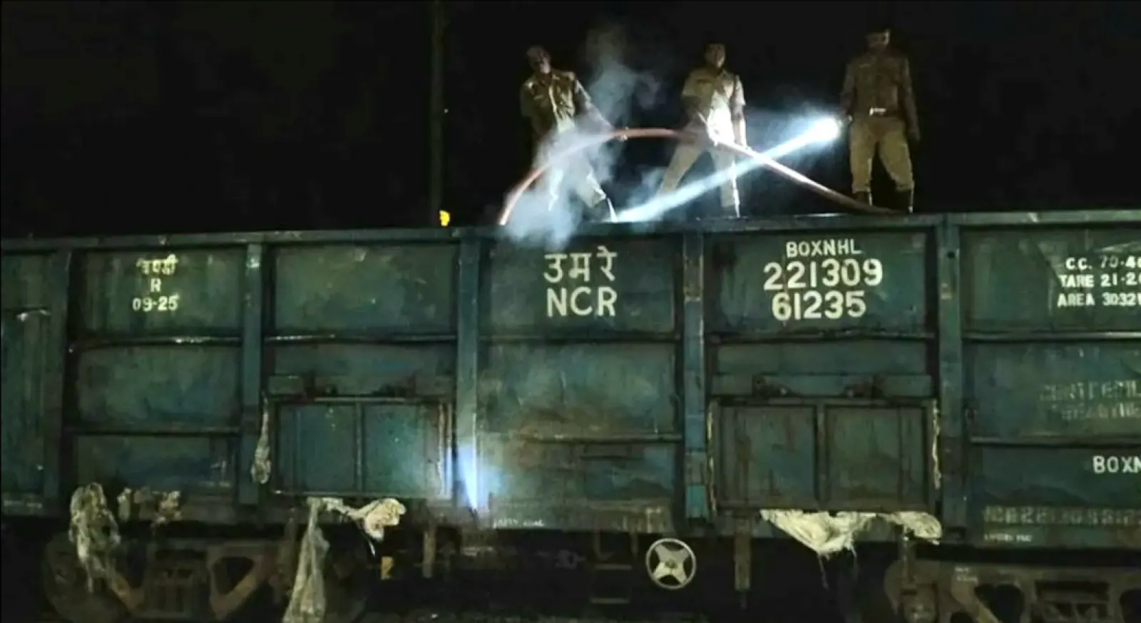 Fire broke out in the petrol wagon of a goods train parked at Marwar station, CTI put out the fire by risking his life