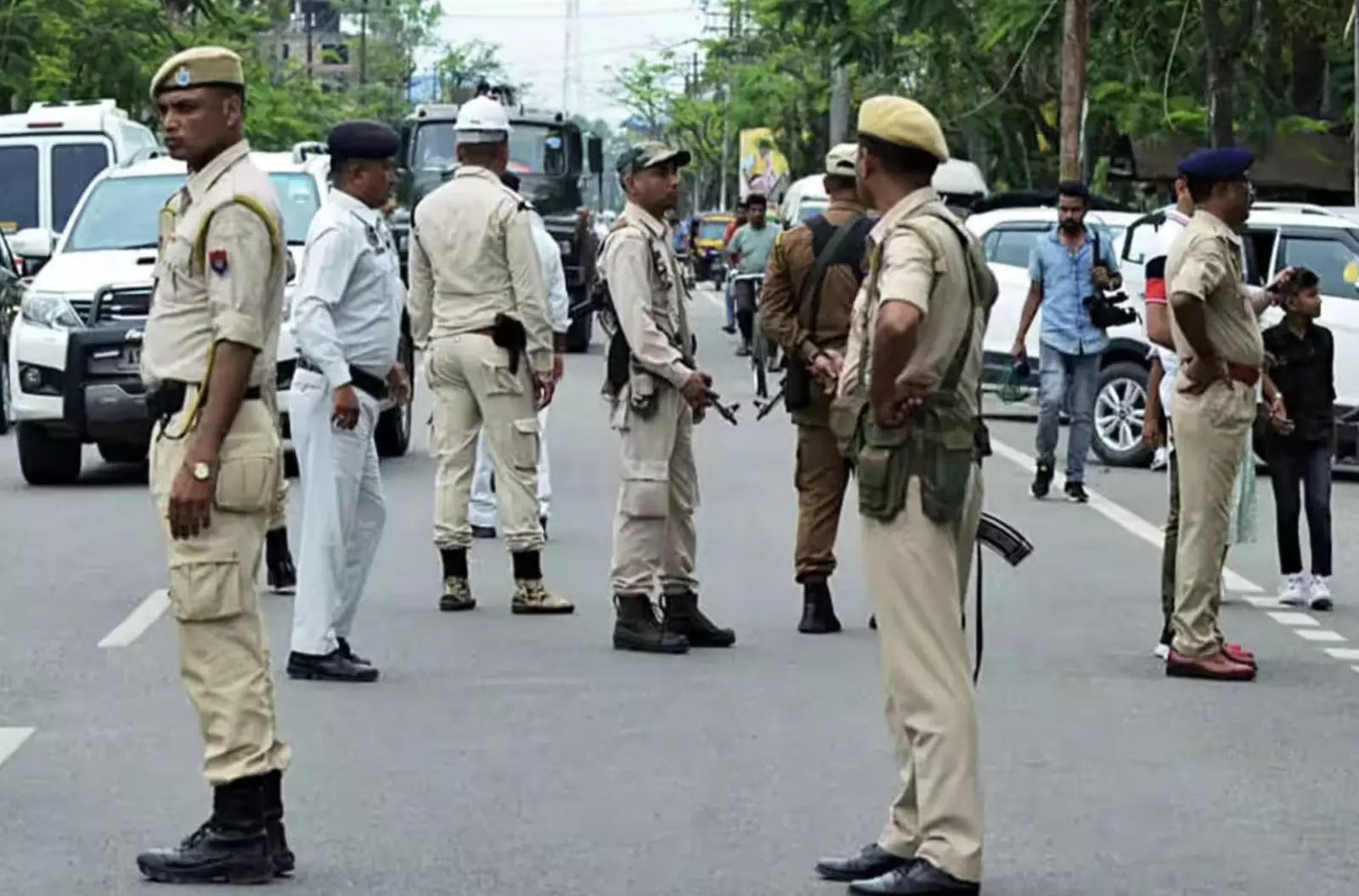 Panic due to information of bombs at 24 places in Assam, police searching every inch