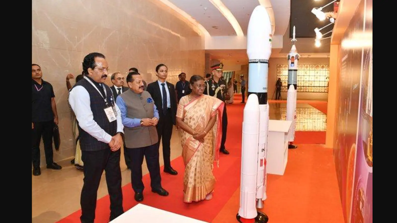 President Murmu called India's achievements in the field of space extraordinary, praised ISRO