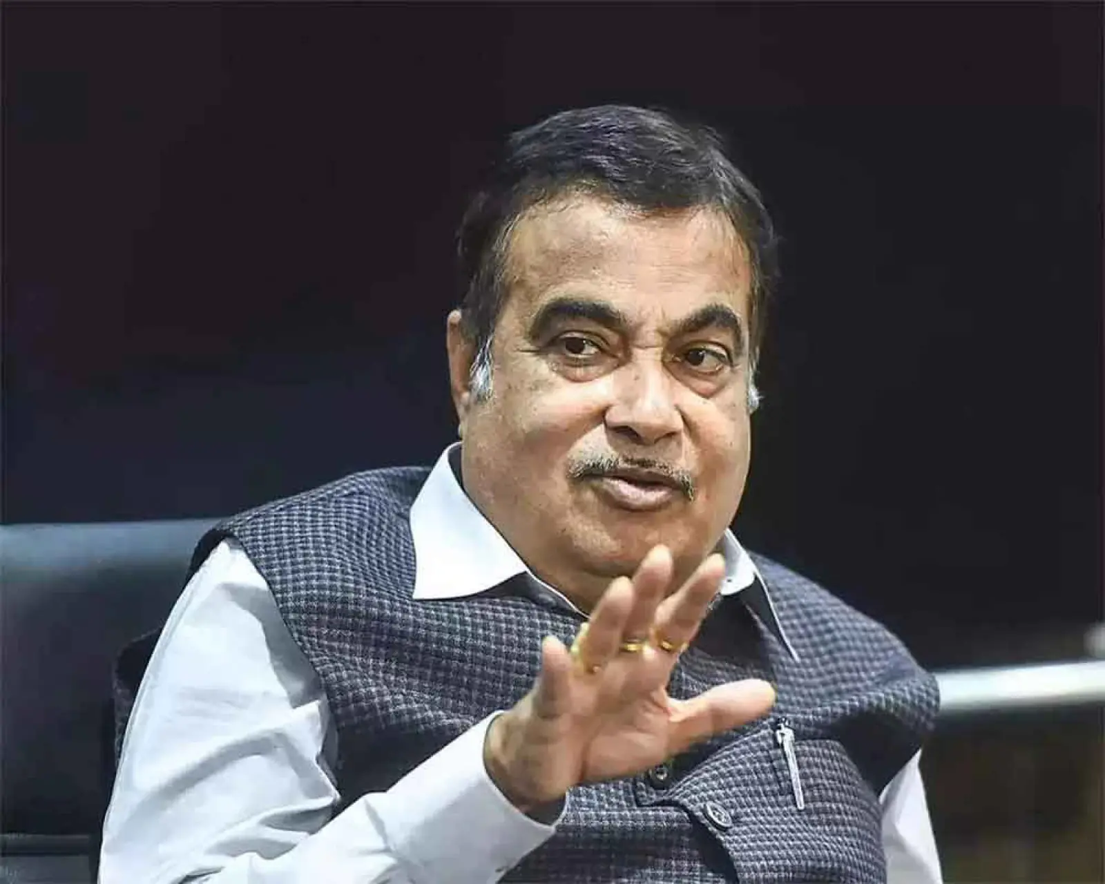 Union Minister Nitin Gadkari stated that there is no need for subsidy as customers are choosing Electric Vehicle themselves