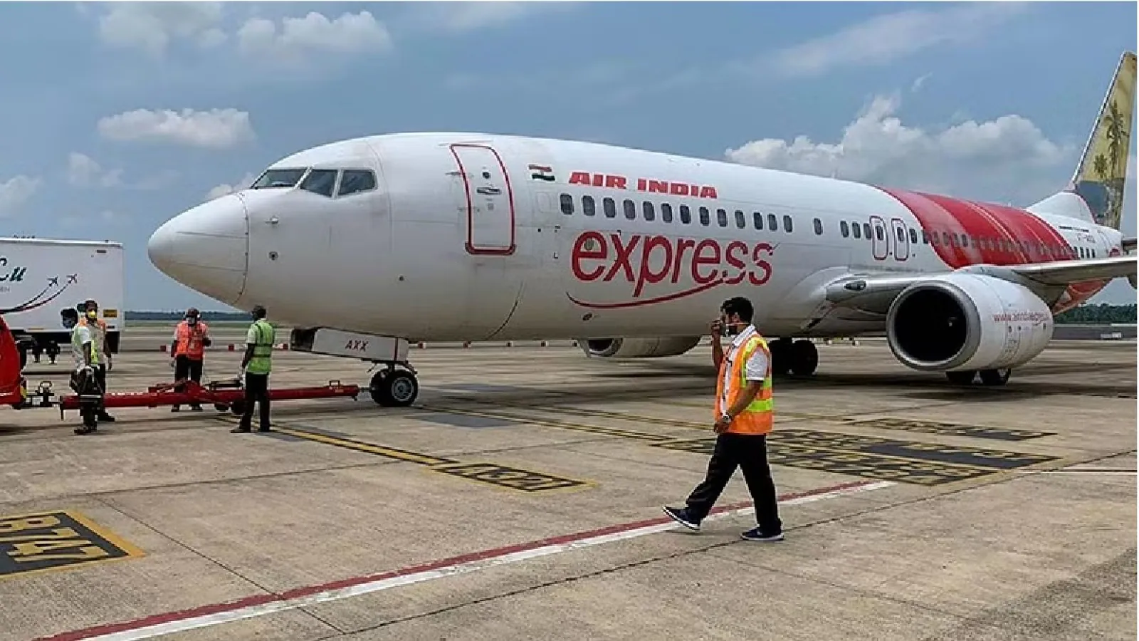 Emergency landing of Air India Express plane coming from Dubai, know why there was a commotion at Jaipur airport?