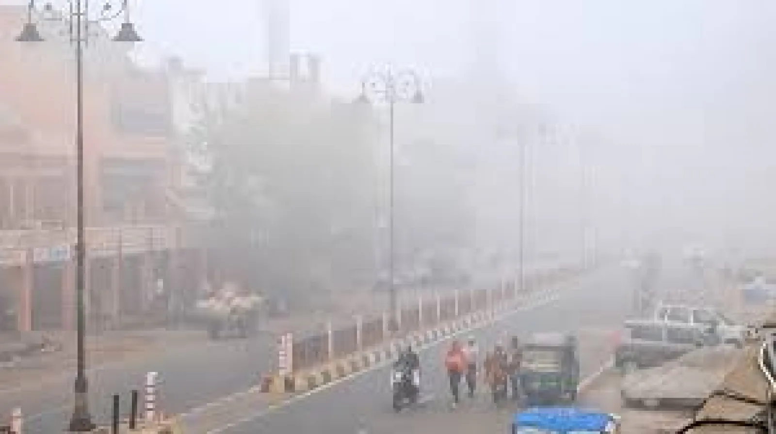 Fog in many districts of UP, cold wave will blow in Delhi-NCR; chances of rain in many states