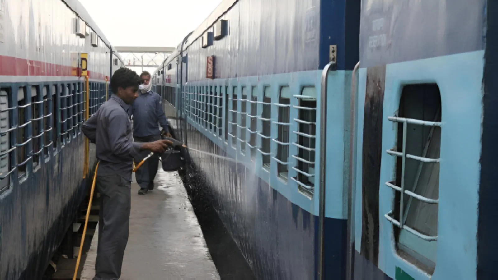 IRCTC stopped paying compensation for delay in private trains, big disclosure in RTI