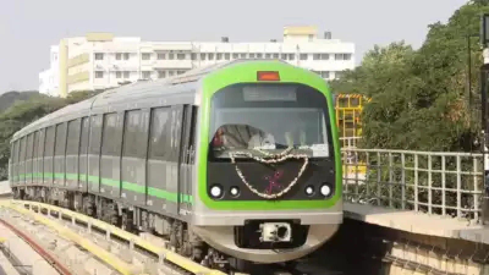 Former Air Force personnel jumps in front of train on metro track, other employees save his life