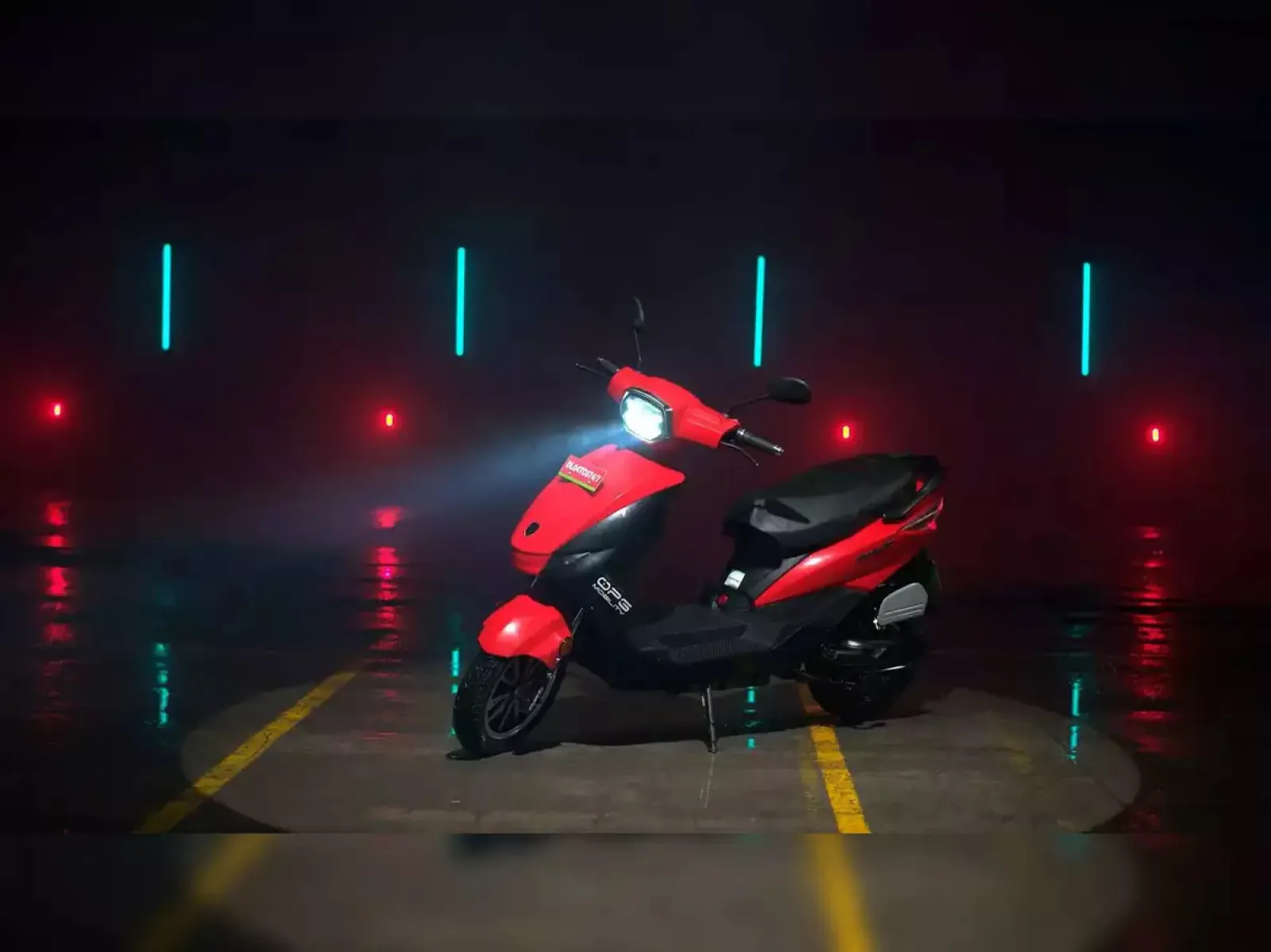 Ferrato Defy 22 electric scooter with 80km range launched in Bharat Mobility Global Expo 2025